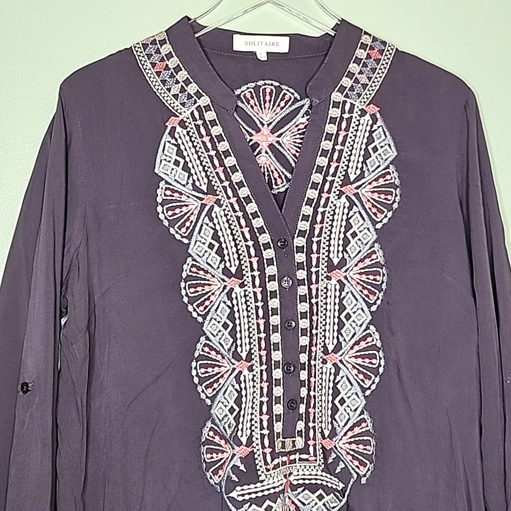 Solitaire Purple Embroidered Roll Tab Sleeve Rayon Tunic Top L 18-1668 - Picture 2 of 11